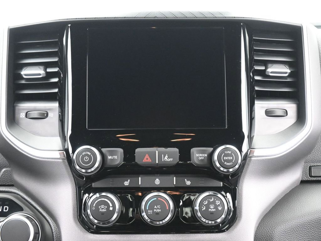 New 2026 RAM 1500 4x4 Crew Cab image 29