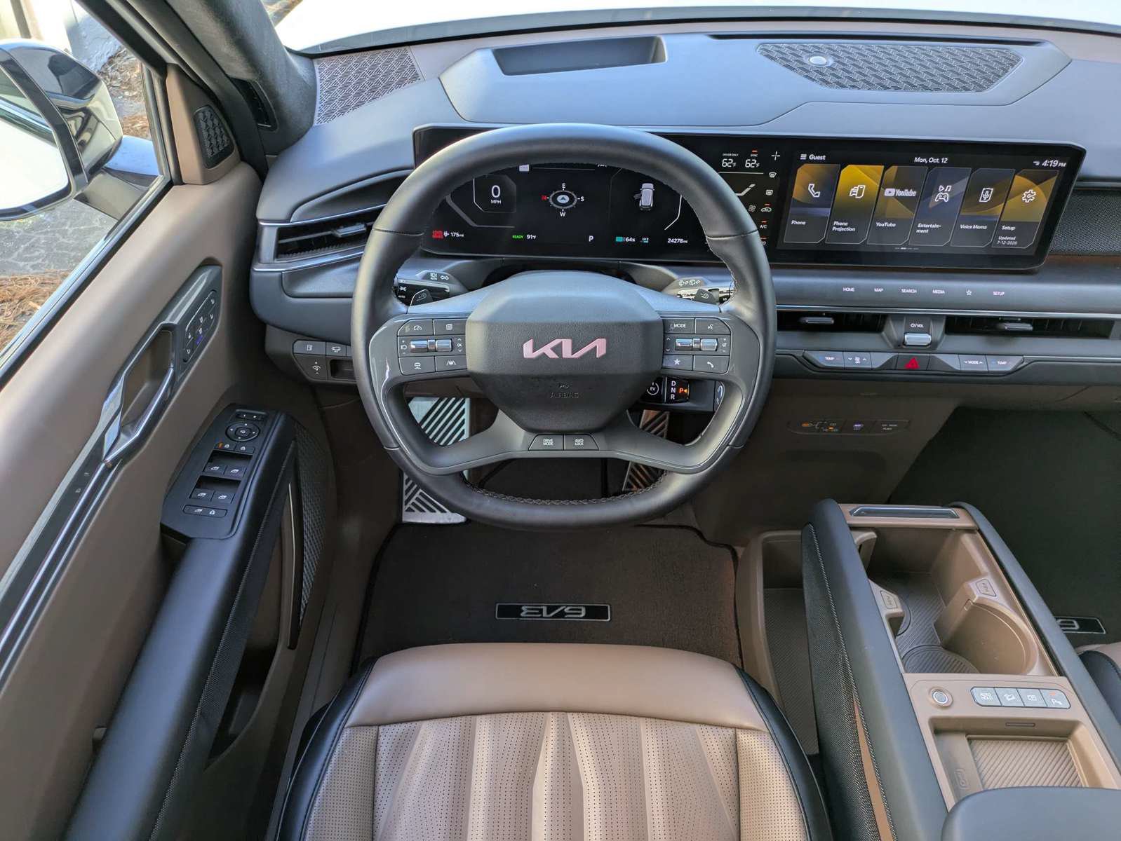 Certified 2024 Kia EV9 GT-Line AWD/4WD image 14
