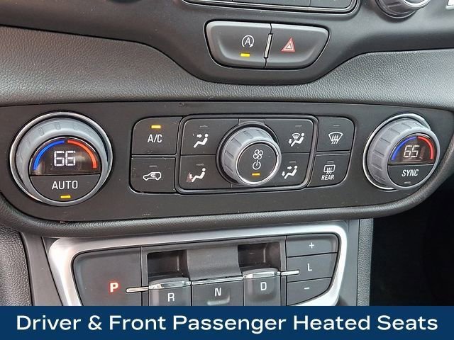 Used 2024 GMC Terrain SLT image 27