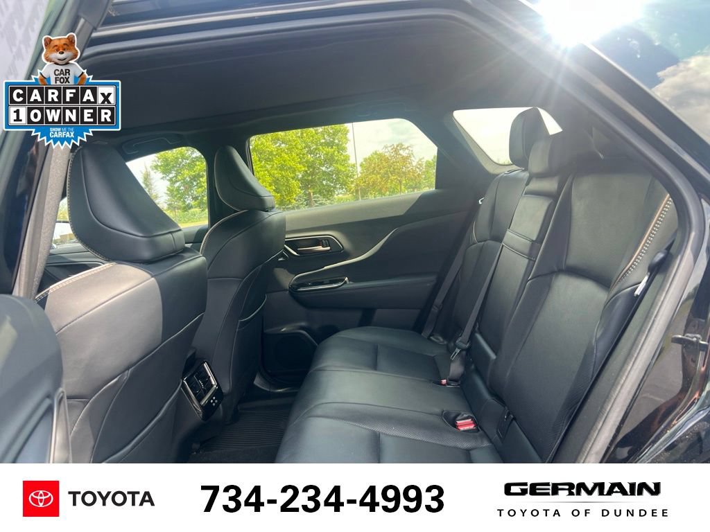 Used 2025 Toyota Crown Signia AWD/4WD image 18