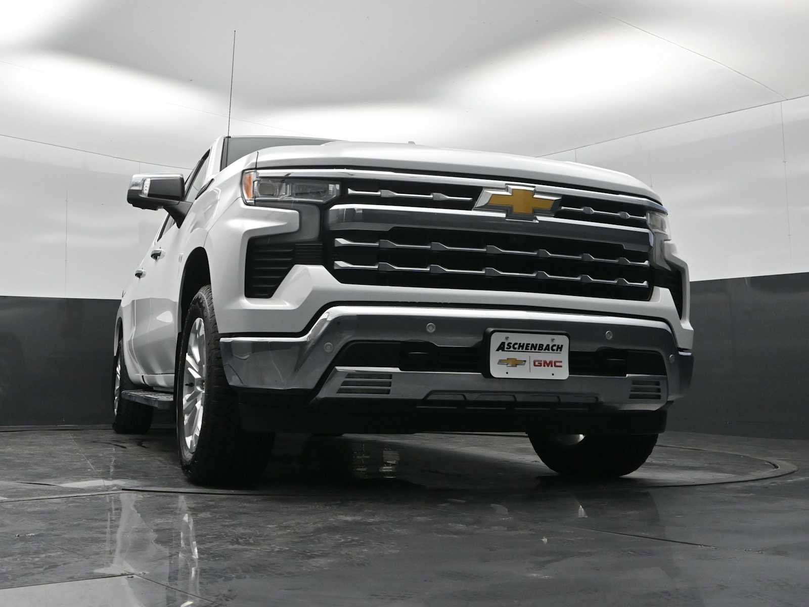 Used 2023 Chevrolet Silverado 1500 LTZ w/ LTZ Convenience Package II image 19