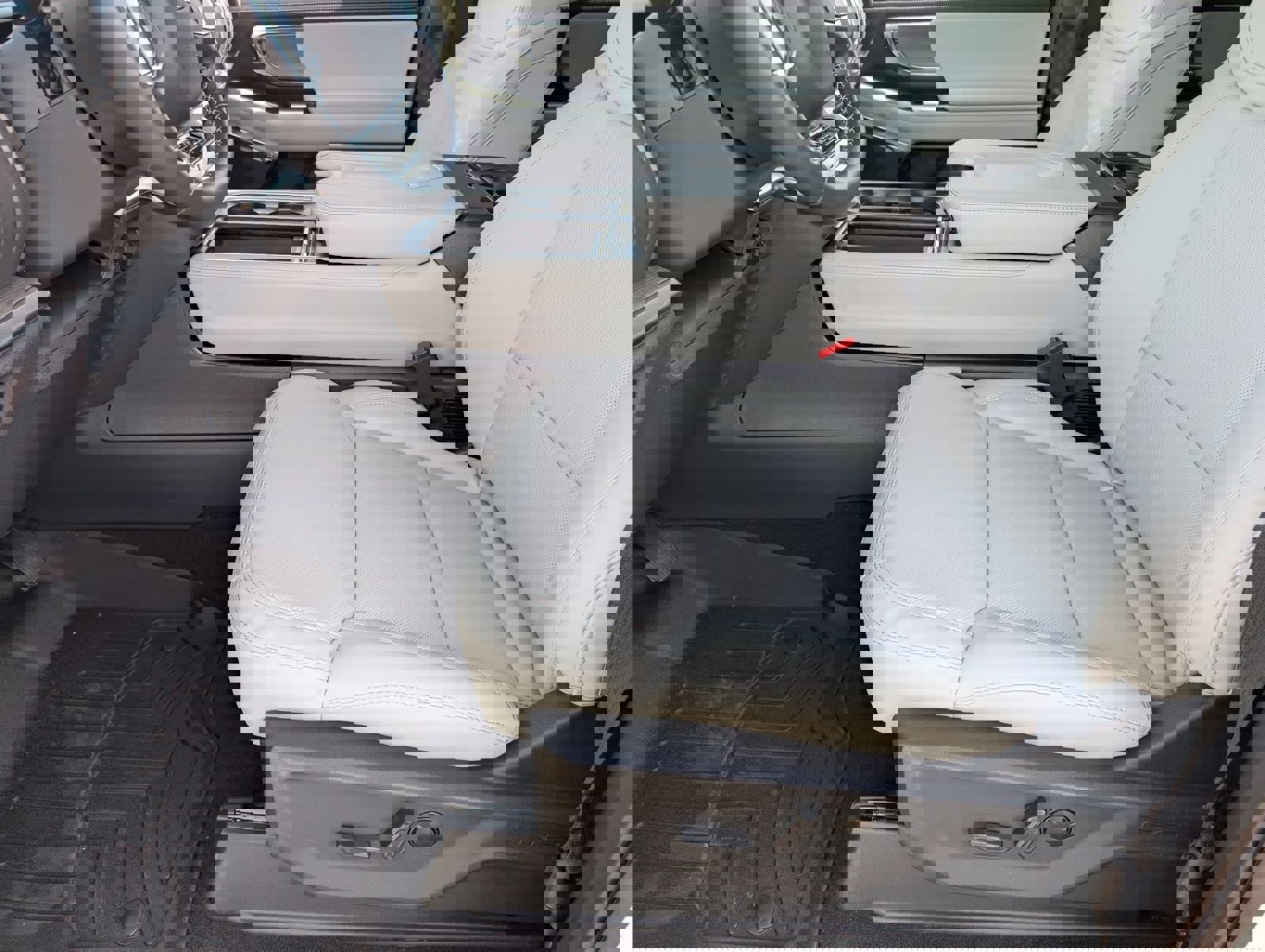 New 2026 Ford Expedition Max Platinum w/ Driver's Package image 15