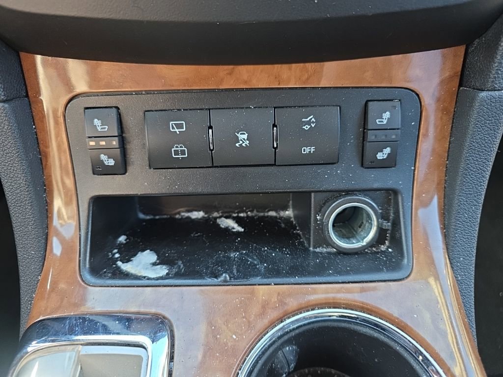 Used 2011 Buick Enclave CXL image 29