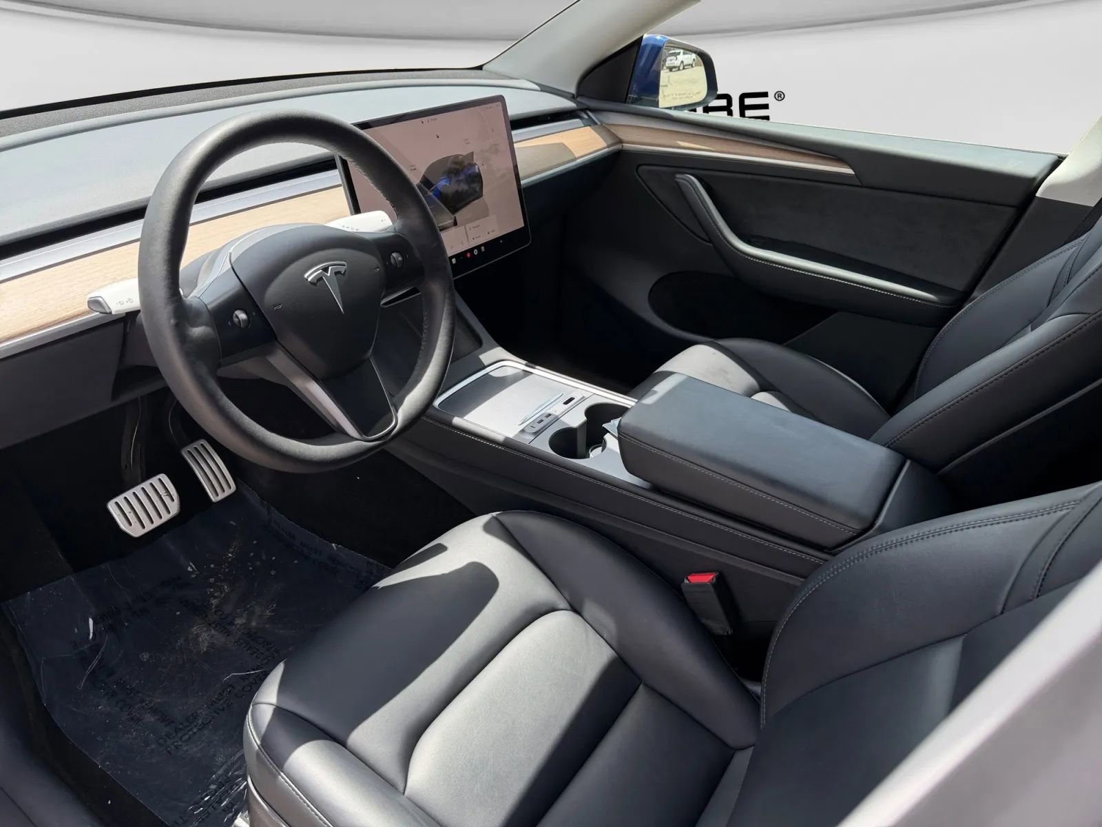 Used 2023 Tesla Model Y Performance AWD/4WD image 16