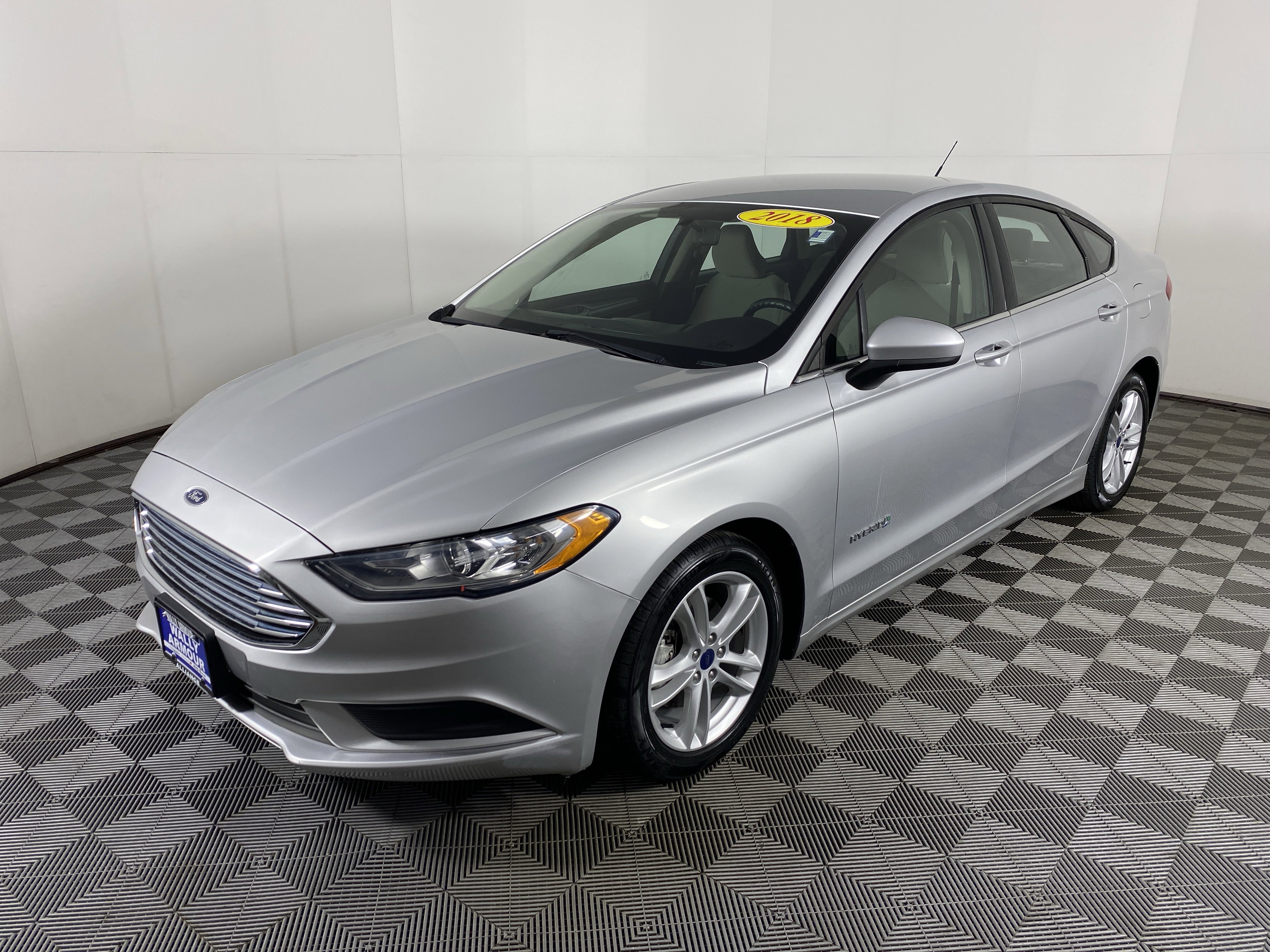Used 2018 Ford Fusion S FWD image 9