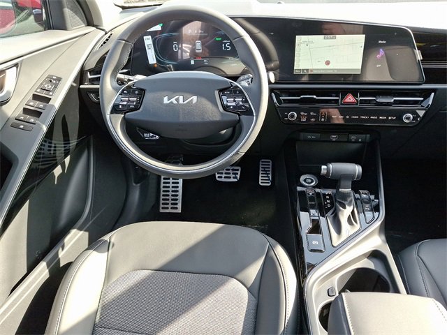 New 2025 Kia Niro EX Touring image 7