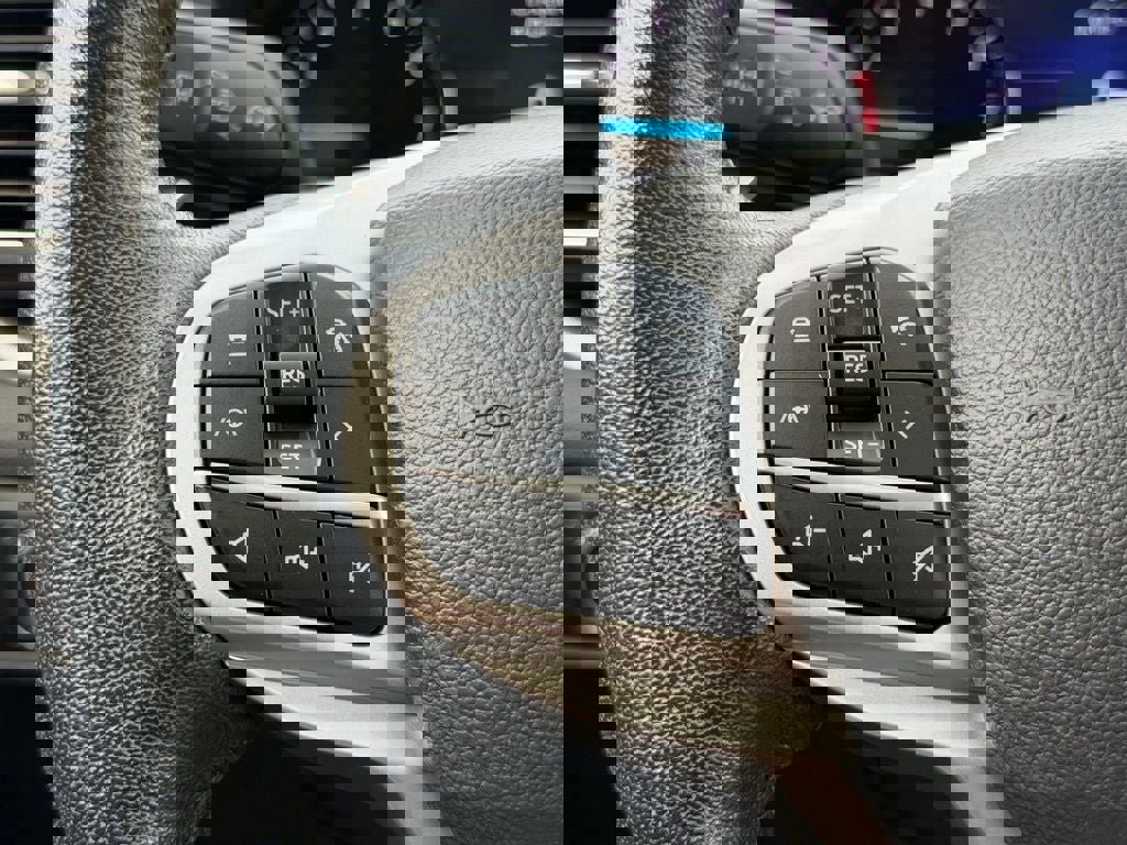 Certified 2022 Ford Explorer XLT w/ Equipment Group 202A image 37