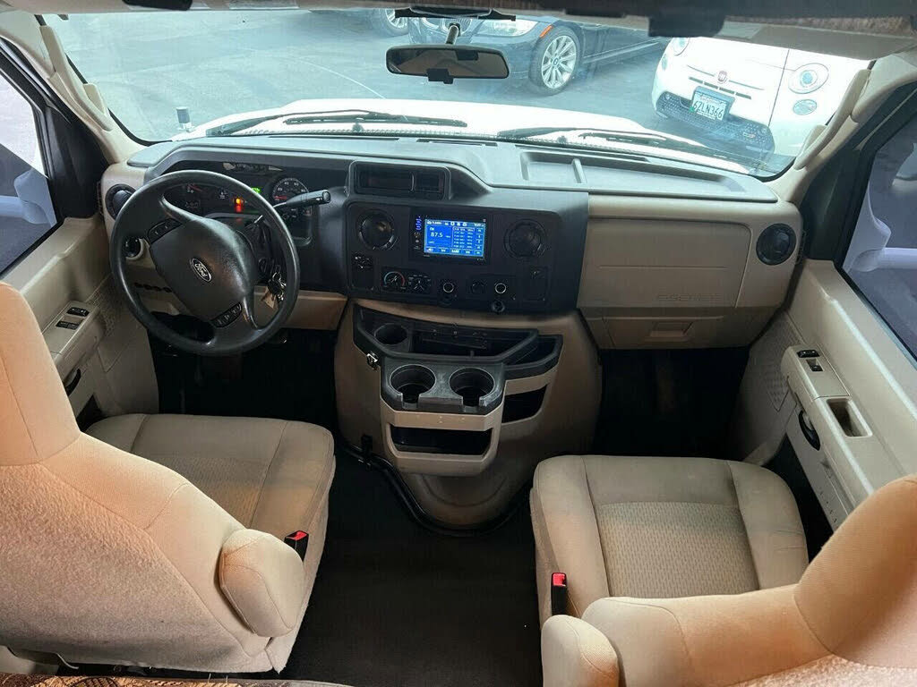 Used 2014 Ford E-350 and Econoline 350 Super Duty image 24