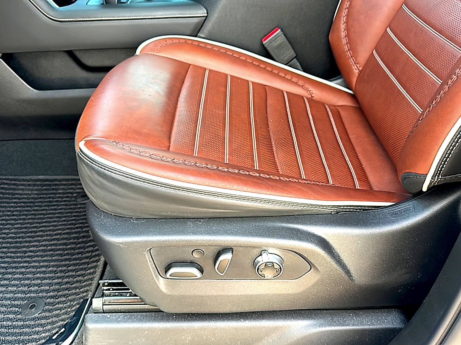 Used 2026 GMC Sierra 1500 Denali Ultimate AWD/4WD image 15