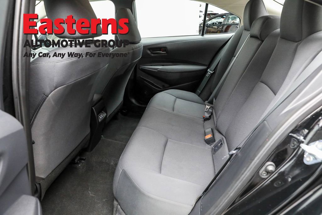 Used 2025 Toyota Corolla LE image 21