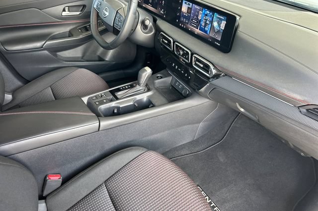 Used 2026 Nissan Sentra SR w/ Floor Mat Package FWD image 15