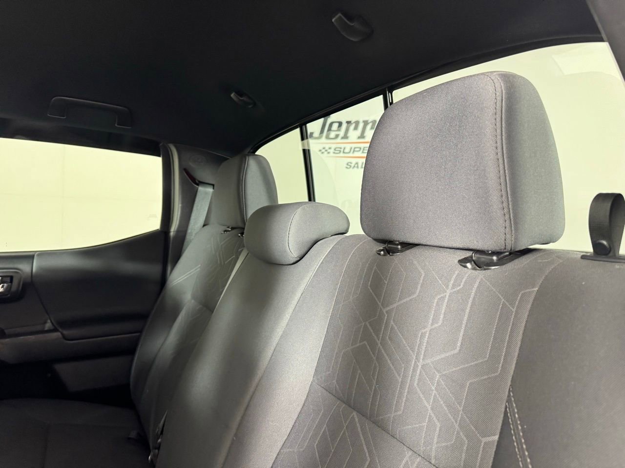Used 2019 Toyota Tacoma TRD Off-Road AWD/4WD image 25