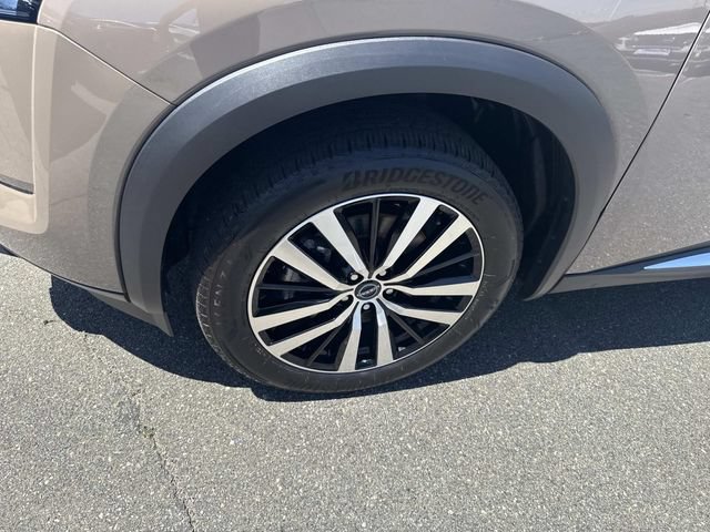 Used 2023 Nissan Pathfinder Platinum AWD/4WD image 12