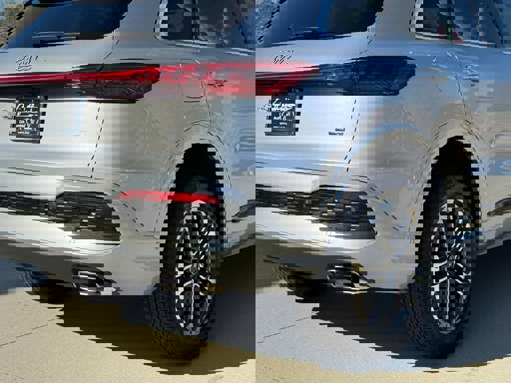 New 2025 Audi Q5 Premium Plus image 15