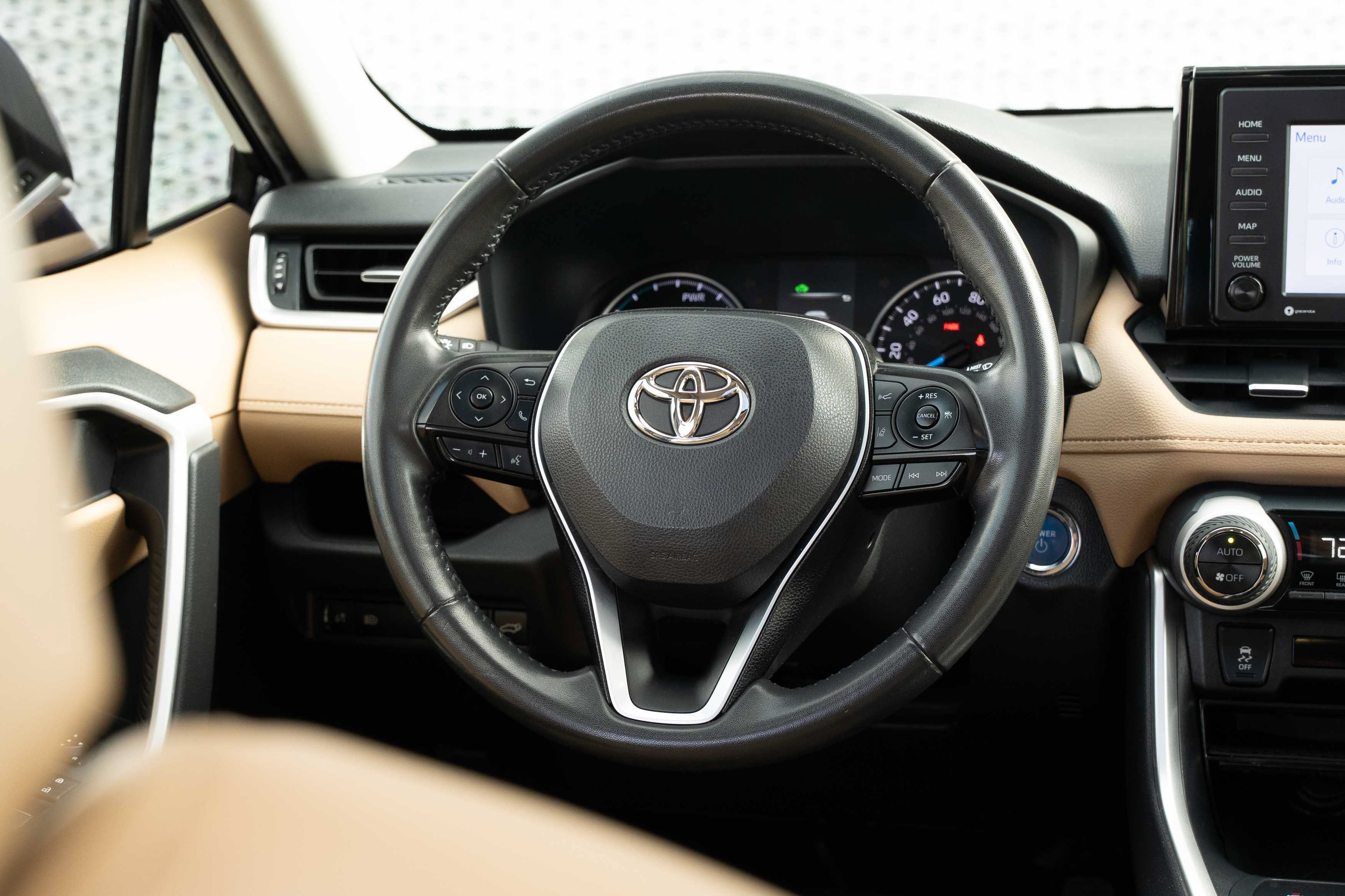 Used 2022 Toyota RAV4 XLE Premium AWD/4WD image 9