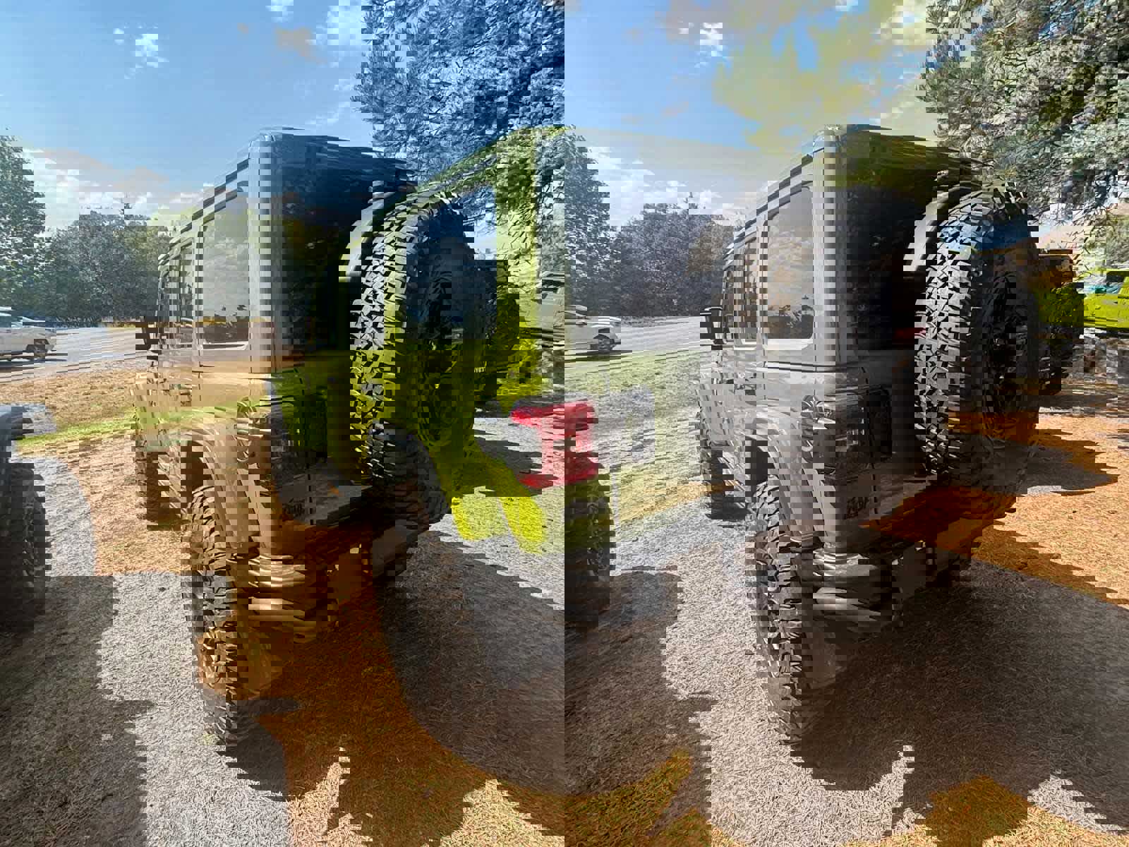 New 2025 Jeep Wrangler Unlimited Rubicon 392 image 8