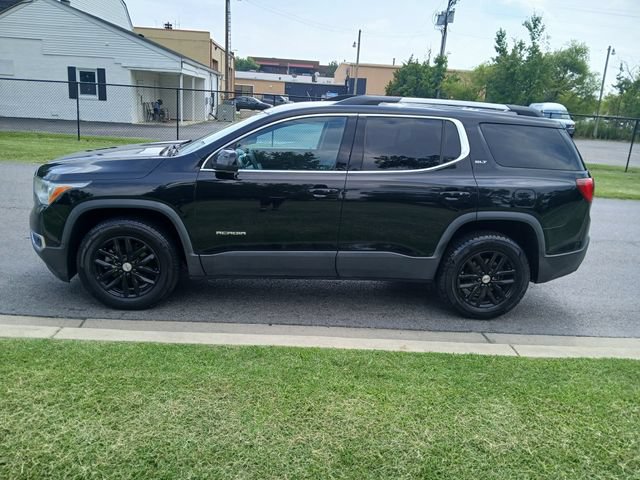 Used 2017 GMC Acadia SLT AWD/4WD image 3