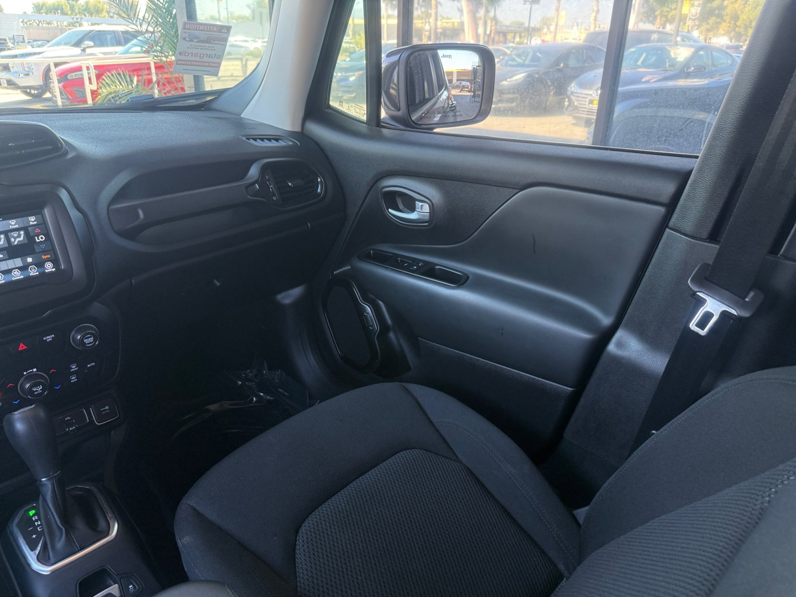 Used 2020 Jeep Renegade Altitude image 16