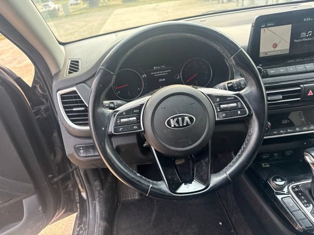Used 2021 Kia Seltos SX w/ SX Sunroof Package AWD/4WD image 15