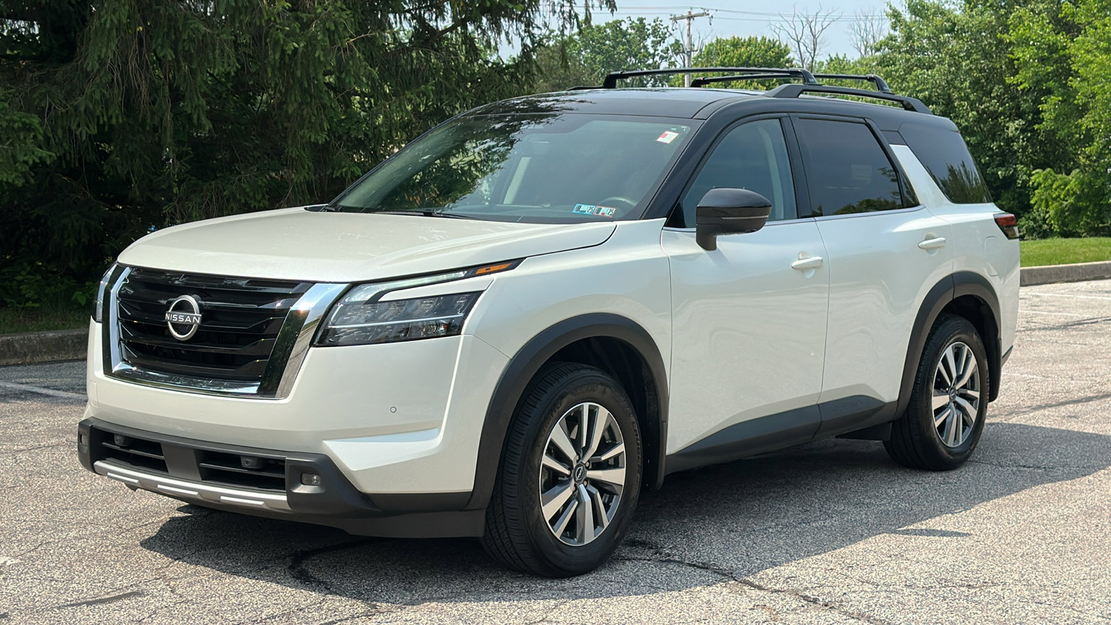 Certified 2024 Nissan Pathfinder SL w/ Cargo Package image 2