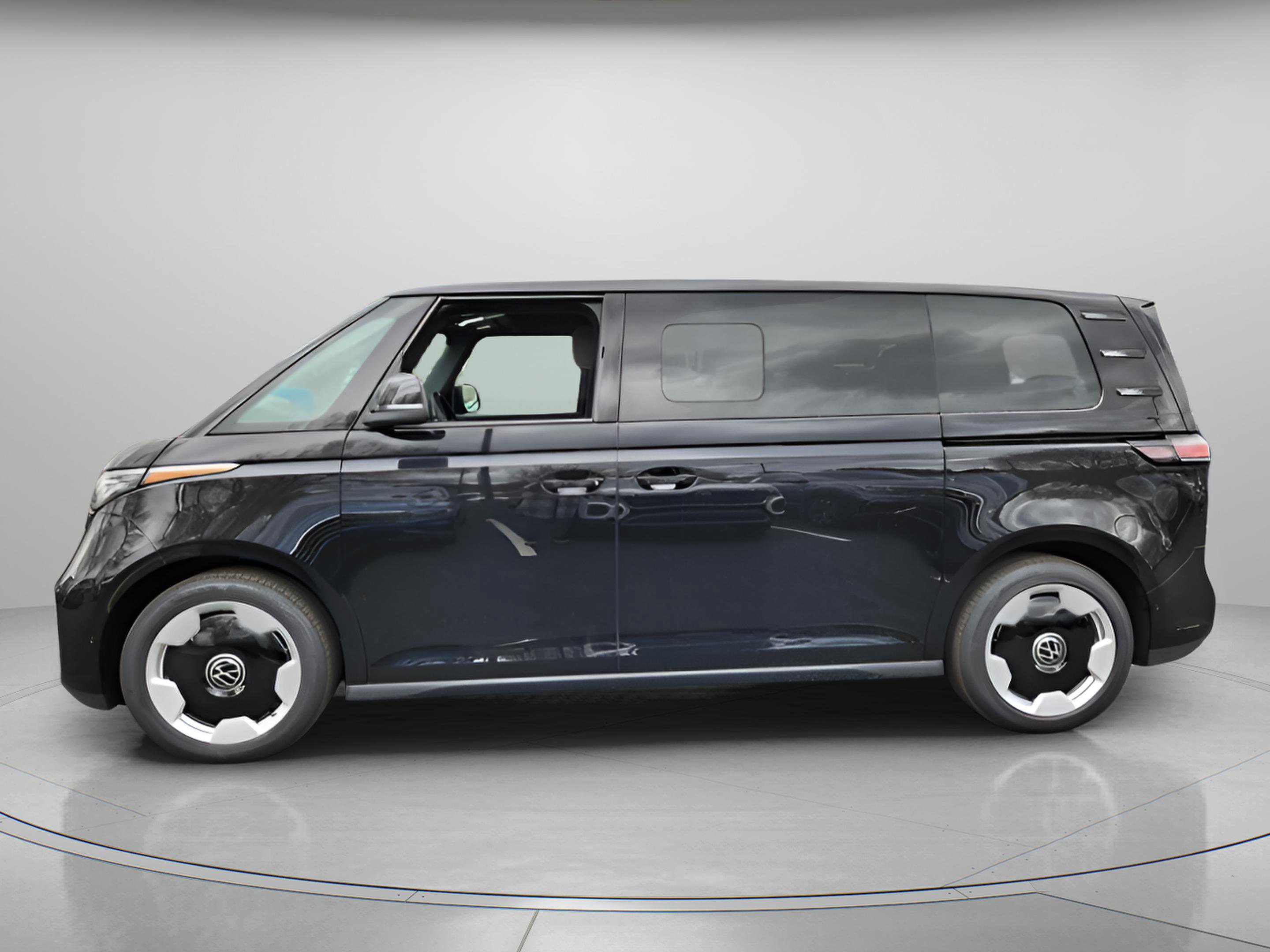 New 2025 Volkswagen ID. Buzz Pro S RWD image 2