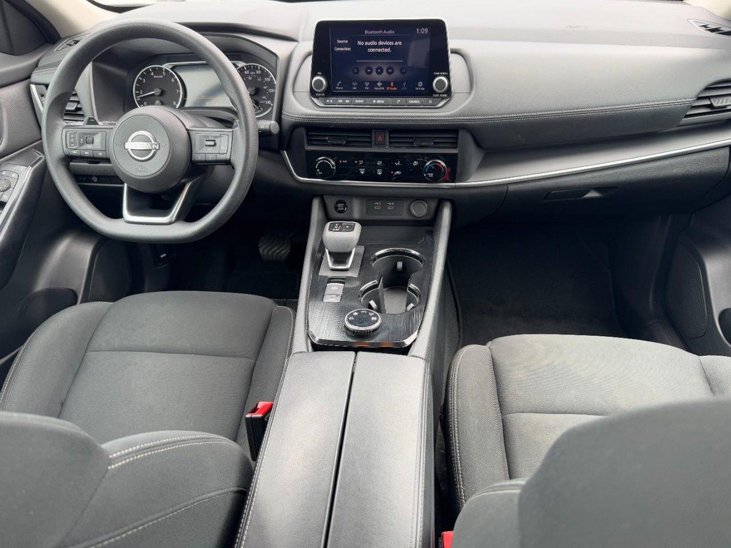 Used 2024 Nissan Rogue S AWD/4WD image 13