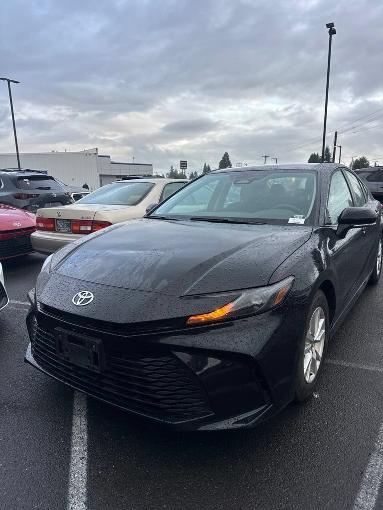 Used 2025 Toyota Camry LE