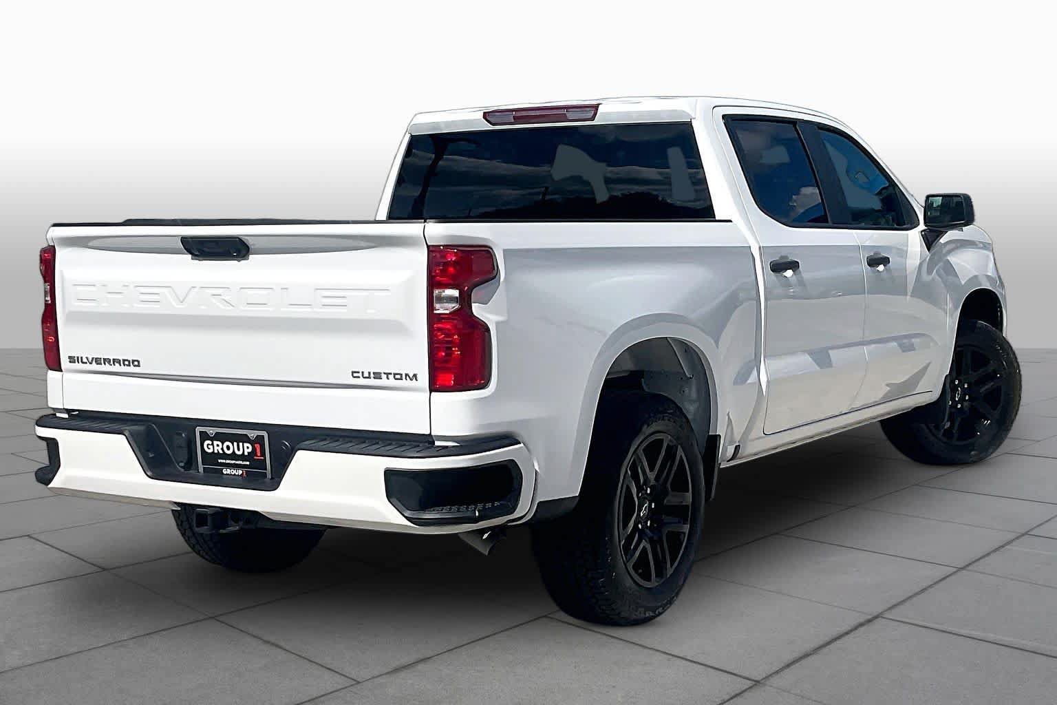 Used 2025 Chevrolet Silverado 1500 Custom w/ Turbomax Blackout Package RWD image 13