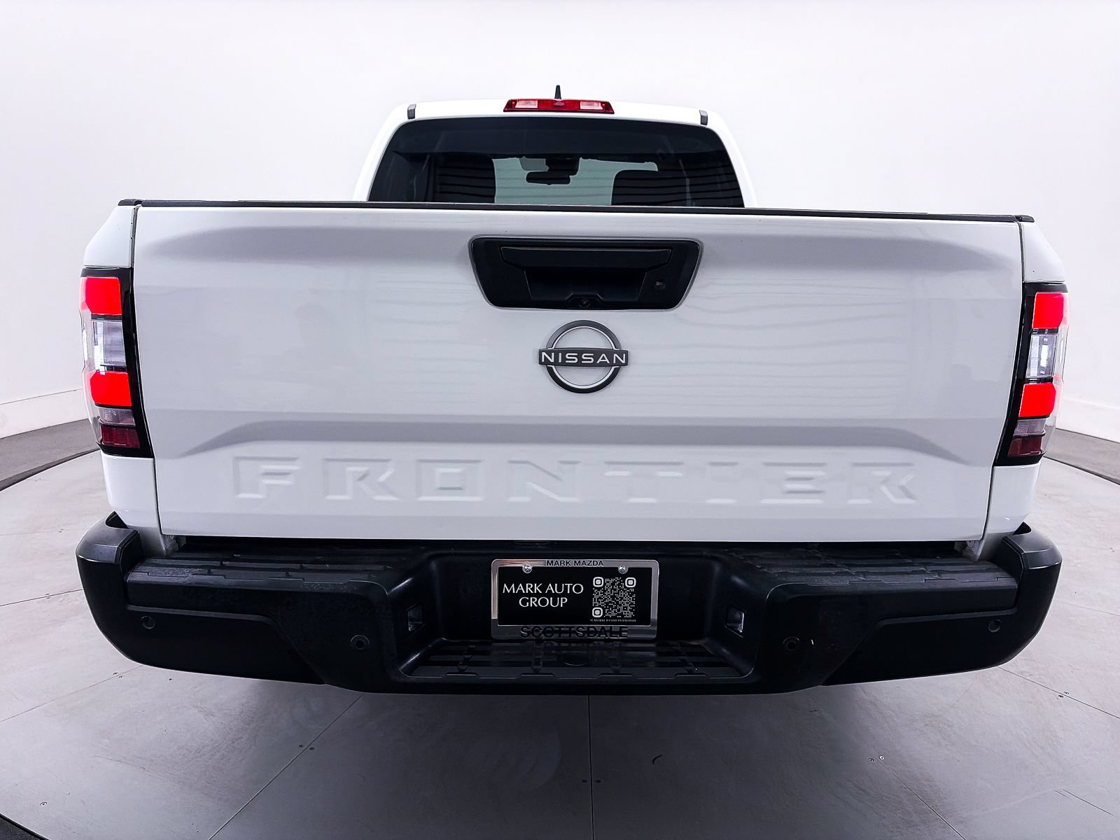 Used 2022 Nissan Frontier S w/ Technology Package RWD image 12