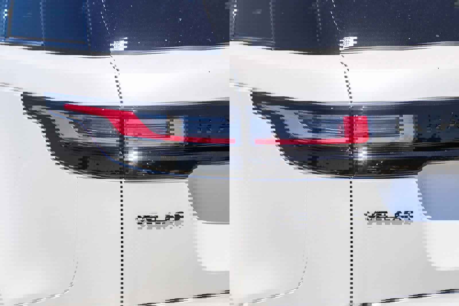 New 2026 Land Rover Range Rover Velar Dynamic SE image 7