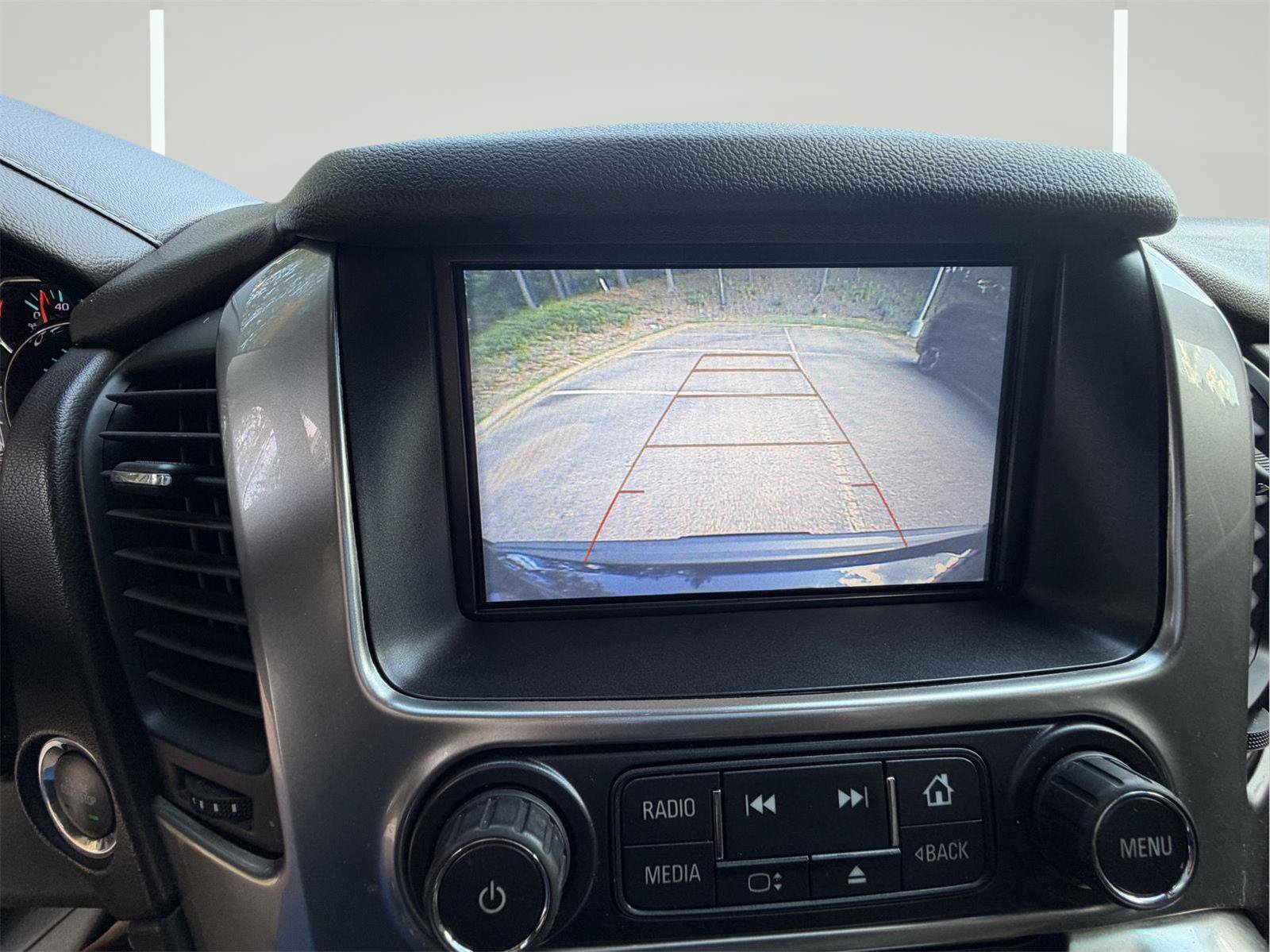 Used 2019 Chevrolet Suburban Premier AWD/4WD image 26