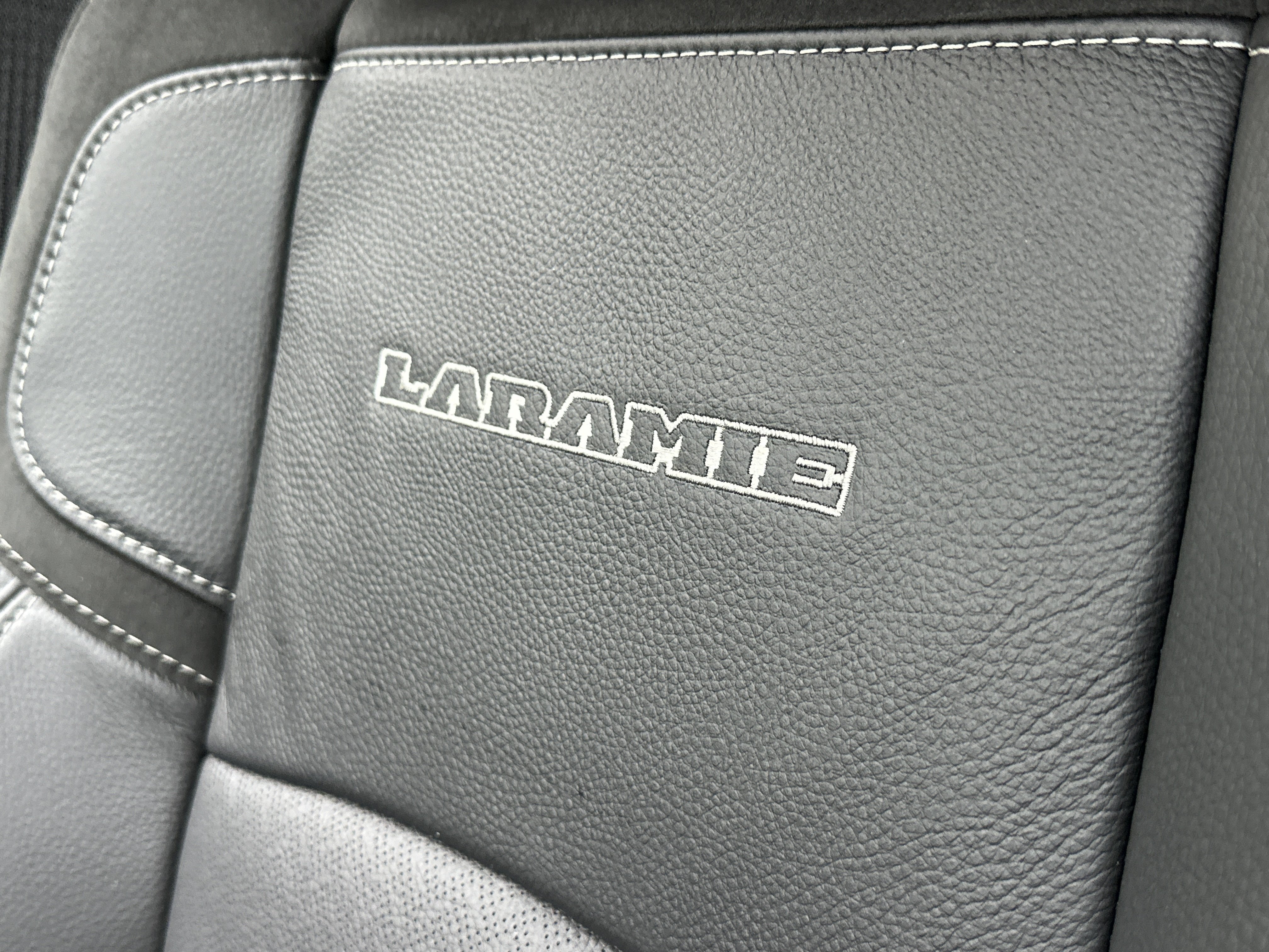 New 2027 RAM 2500 Laramie AWD/4WD image 5