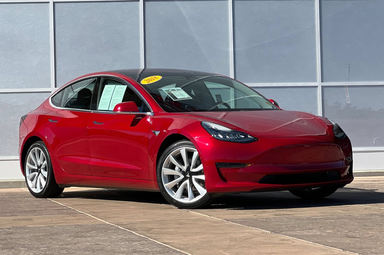 Used 2018 Tesla Model 3 Long Range RWD video 2
