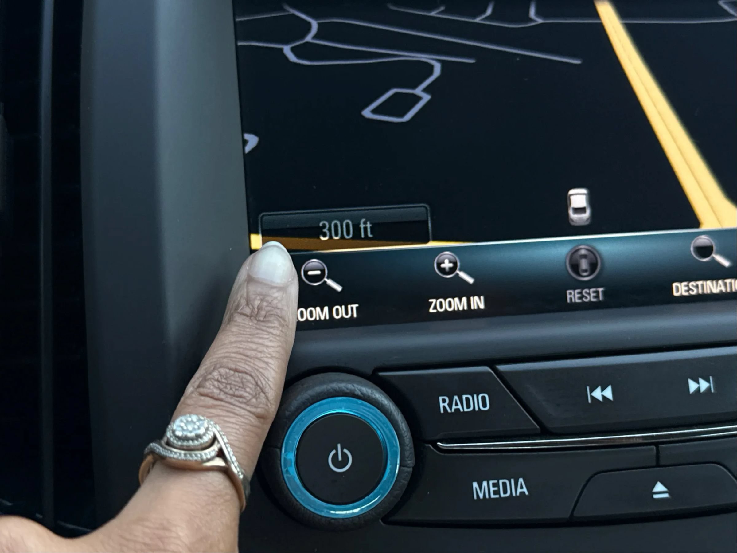 Used 2015 Buick LaCrosse Leather FWD image 17