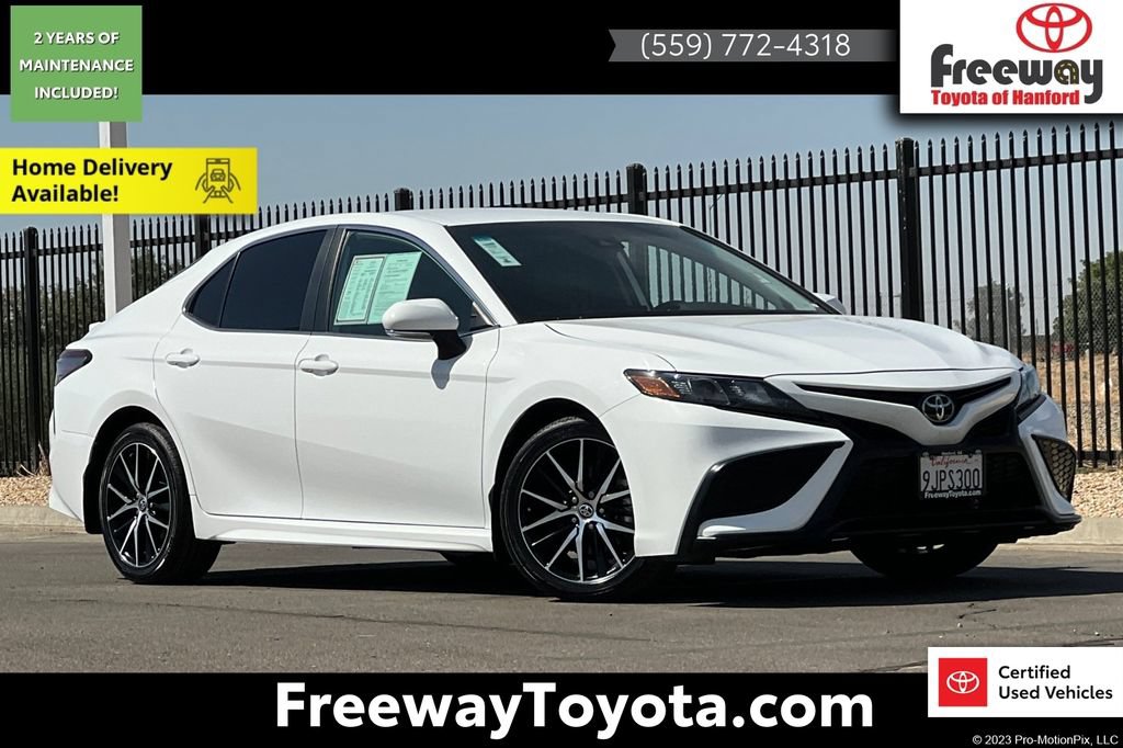 Certified 2024 Toyota Camry SE FWD image 1