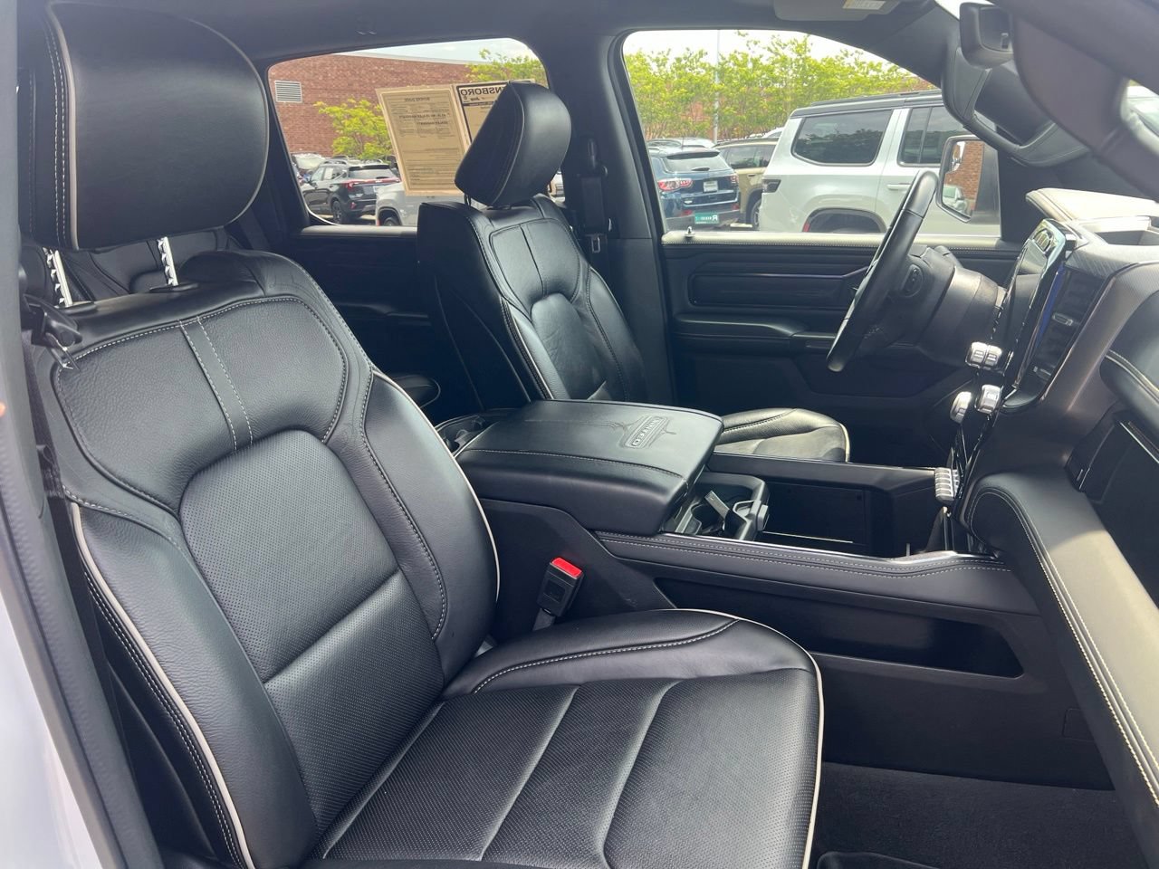 Used 2023 RAM 1500 Limited w/ Body Color Bumper Group AWD/4WD image 29