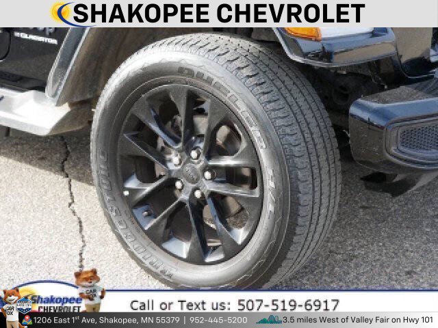 Used 2023 Jeep Gladiator Overland image 3