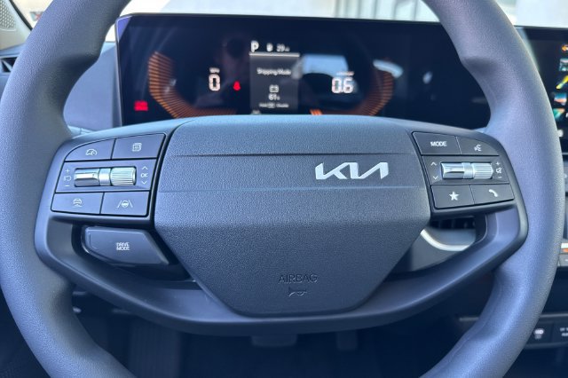 New 2026 Kia K4 FWD image 26