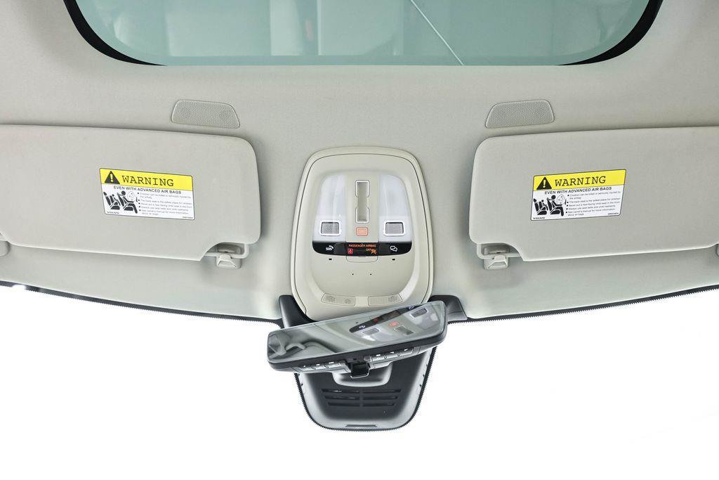 Certified 2025 Volvo XC90 T8 Plus w/ Protection Package Premier AWD/4WD image 20