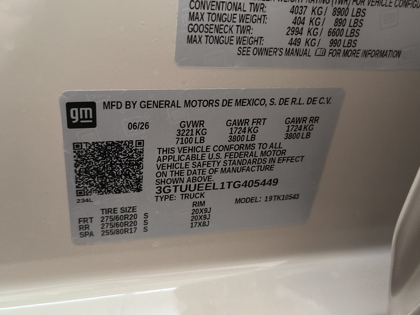 New 2026 GMC Sierra 1500 AT4 w/ Technology Package AWD/4WD image 25