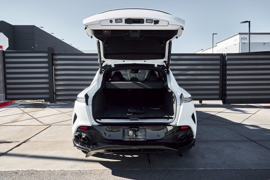 Used 2025 Aston Martin DBX 707 image 18