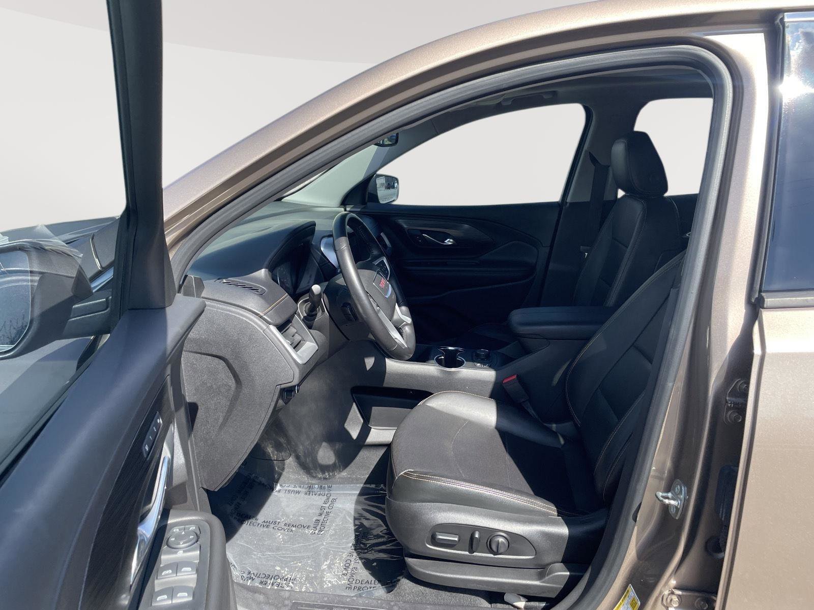 Used 2018 GMC Terrain SLT w/ Preferred Package image 12