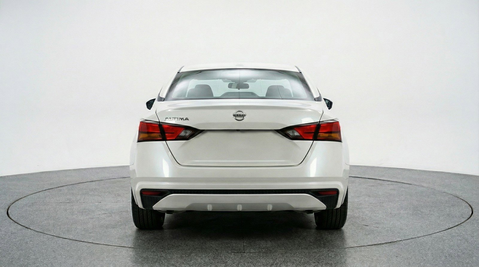 Used 2025 Nissan Altima 2.5 SV FWD image 7