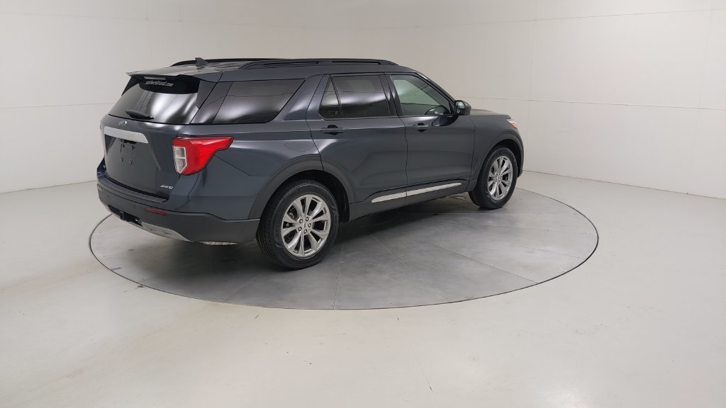 Certified 2023 Ford Explorer XLT w/ Equipment Group 202A AWD/4WD image 15