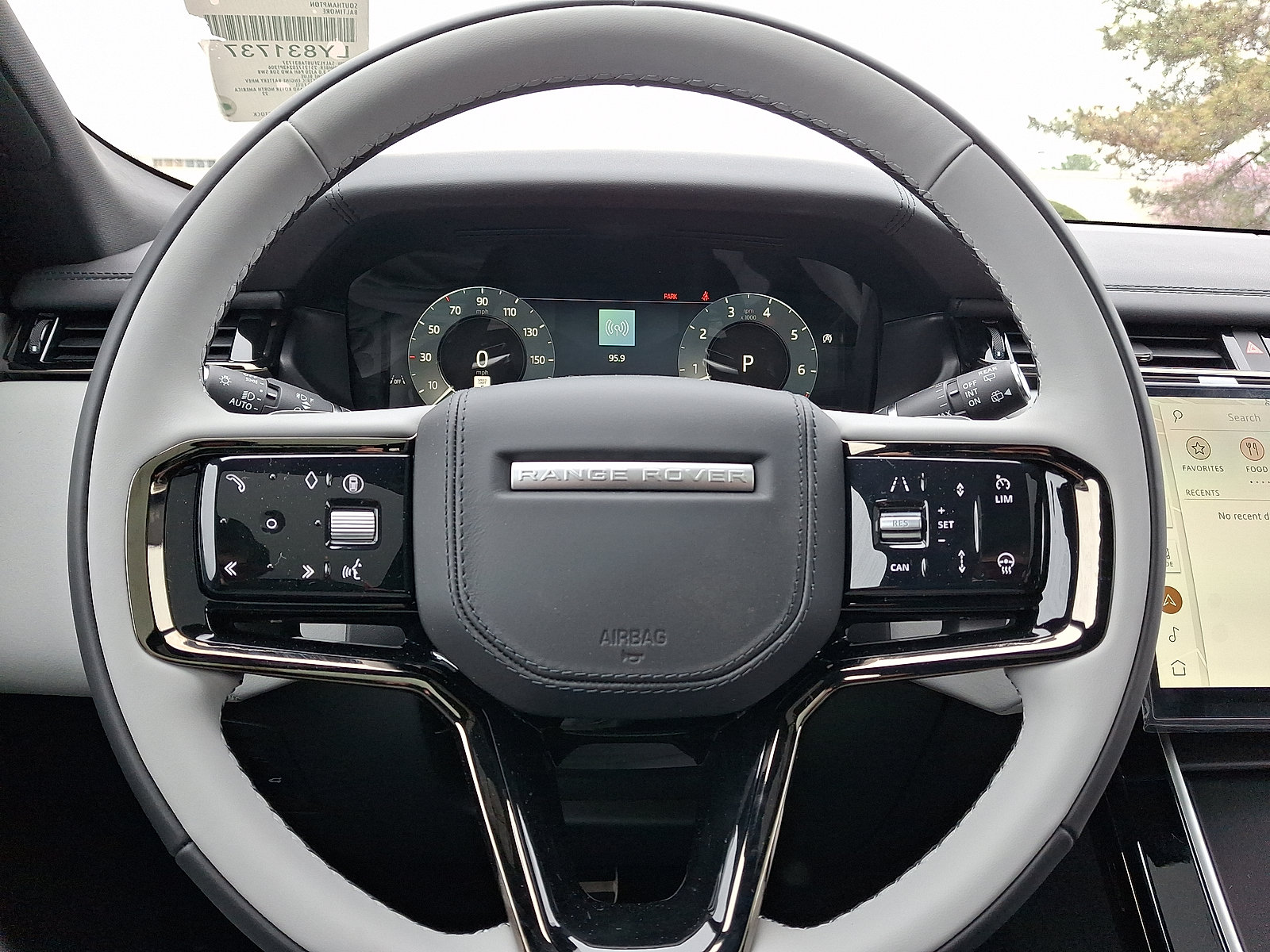 New 2026 Land Rover Range Rover Velar Dynamic SE AWD/4WD image 7