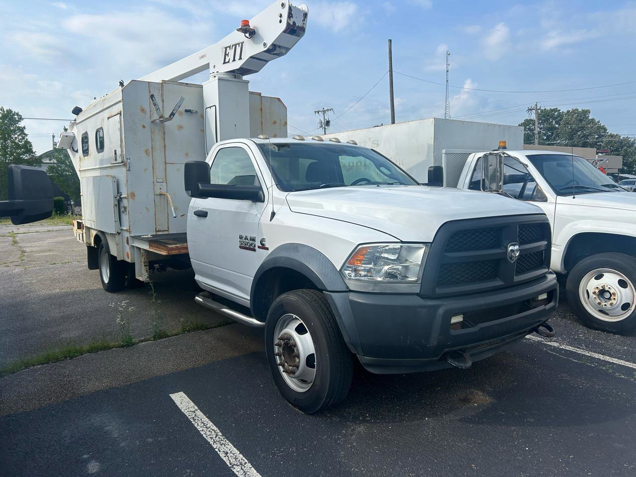 Used 2016 RAM 5500 Tradesman w/ Power Accessory Group RWD image 2