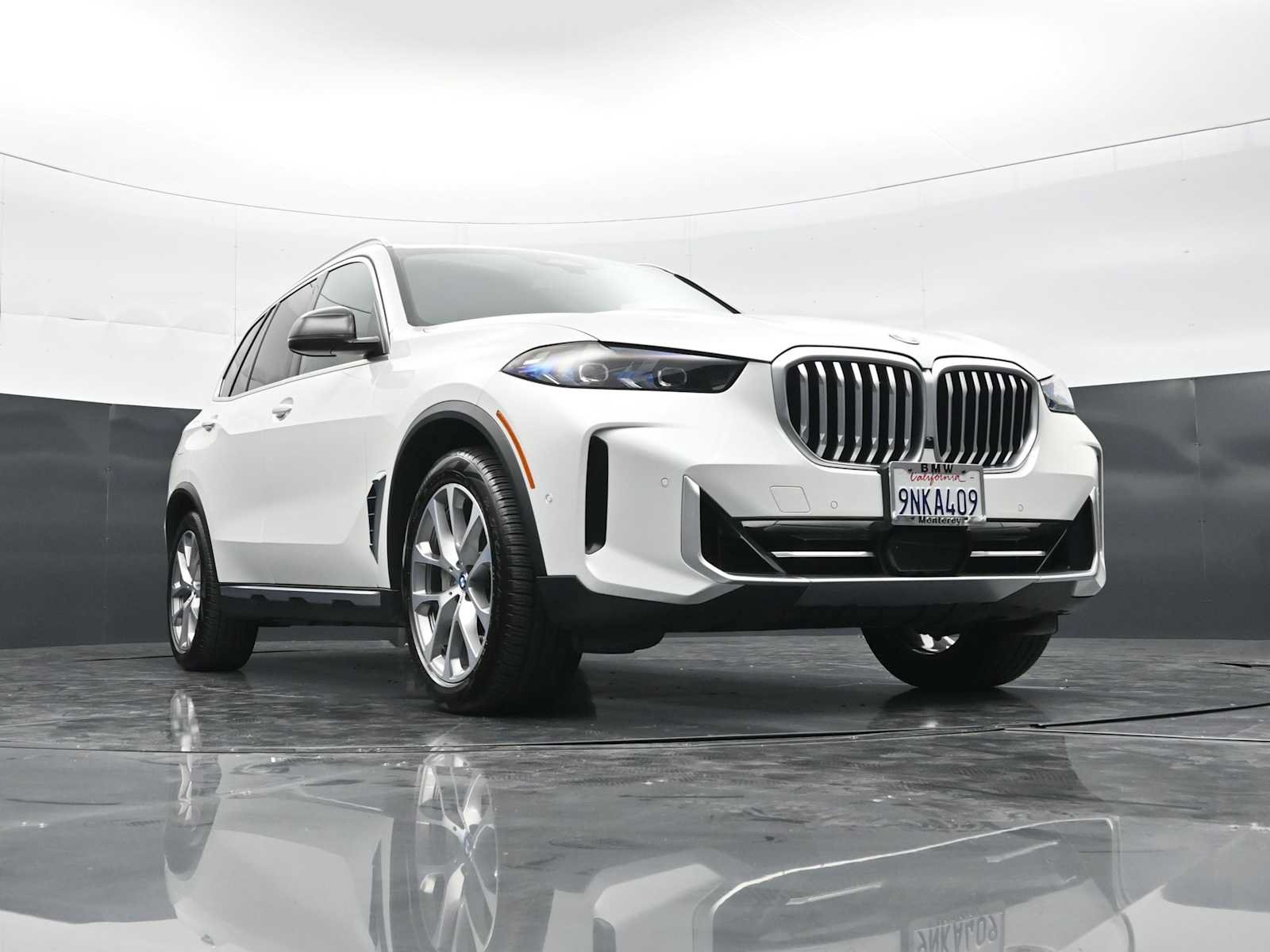 Used 2025 BMW X5 xDrive50e w/ Executive Package AWD/4WD image 27