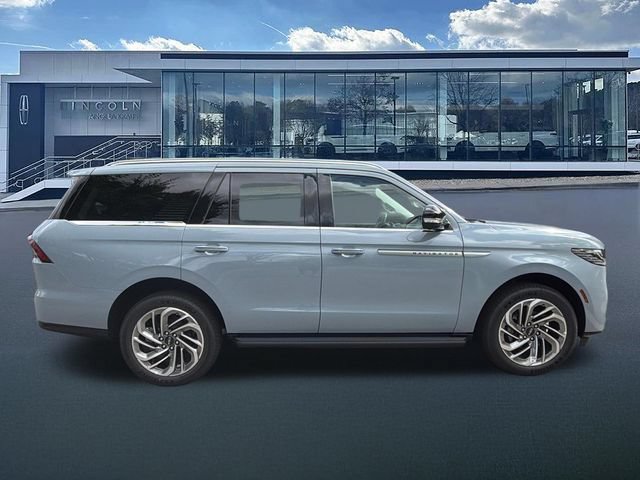 New 2027 Lincoln Navigator Premiere RWD image 9