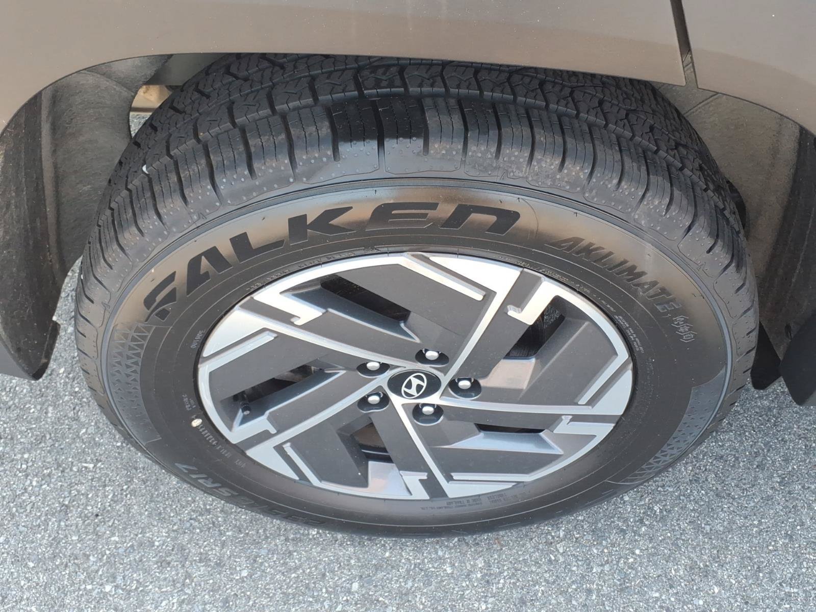 Used 2025 Hyundai Tucson Blue AWD/4WD image 6