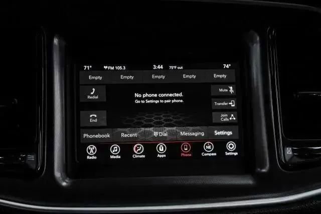 Used 2020 Dodge Challenger SXT image 30